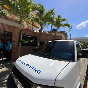 Muevete Por Vargas Hotel Catia La Mar